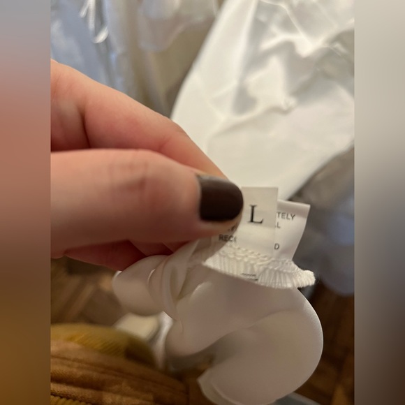 White flowy dress, L - Picture 3 of 3